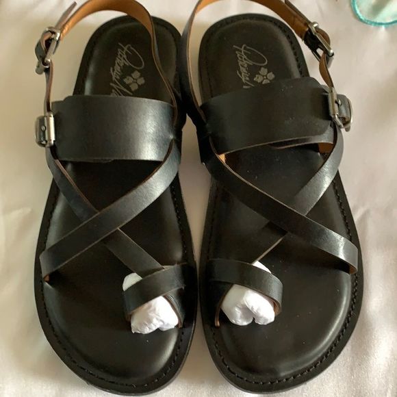 Patricia Nash Fidella Leather Toe-Loop Sandals - Picture 12 of 15
